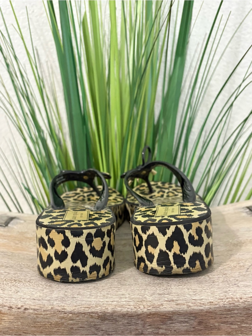Kate Spade Rina Leopard Print Platform Flip Flops - Picture 5 of 11